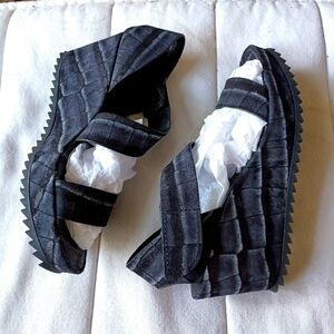 Pedro Garcia Stylish Black And Blue Women's Shoes_37.5